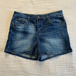 Indigo Rein Jean Shorts - Size 13/30 - EUC